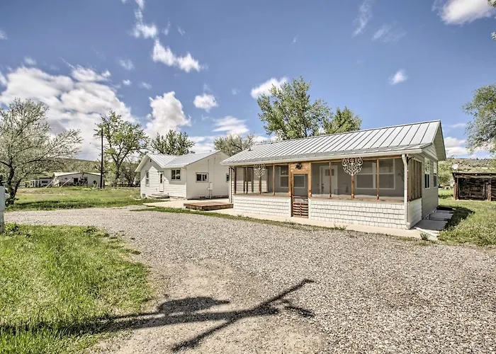 Idyllic Gem: Screened Porch, 1/2 Mi To River! Thermopolis
