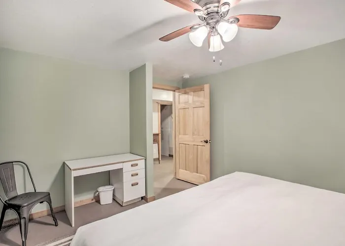 Idyllic Gem: Screened Porch, 1/2 Mi To River! *