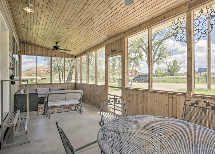 Idyllic Gem: Screened Porch, 1/2 Mi To River! Holiday home *